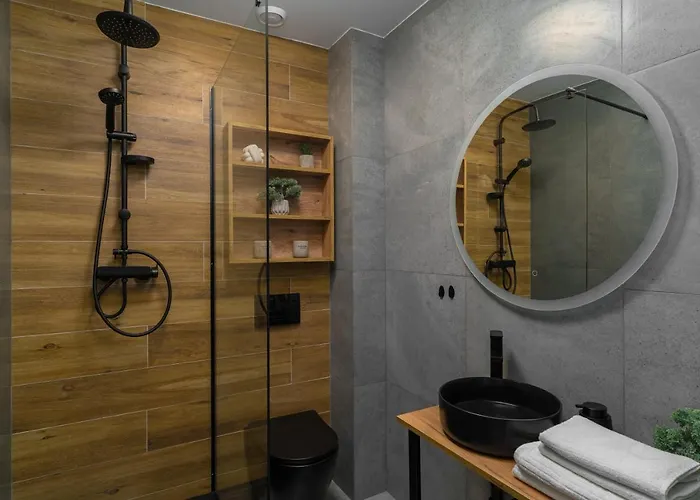 Lägenhet Citystay Polonia Klimatyzowany Przy Parku Łódź